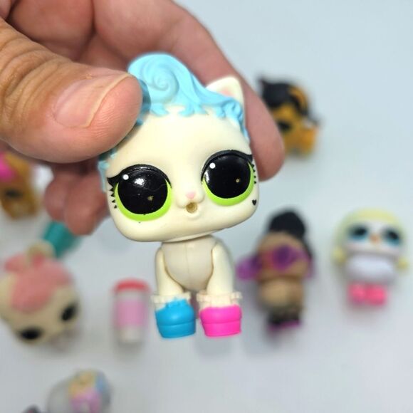 LOL Surprise Pets LOT Bundle - Picture 12 of 16